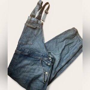 Old Navy Medium Wash Denim Overalls – Size 28